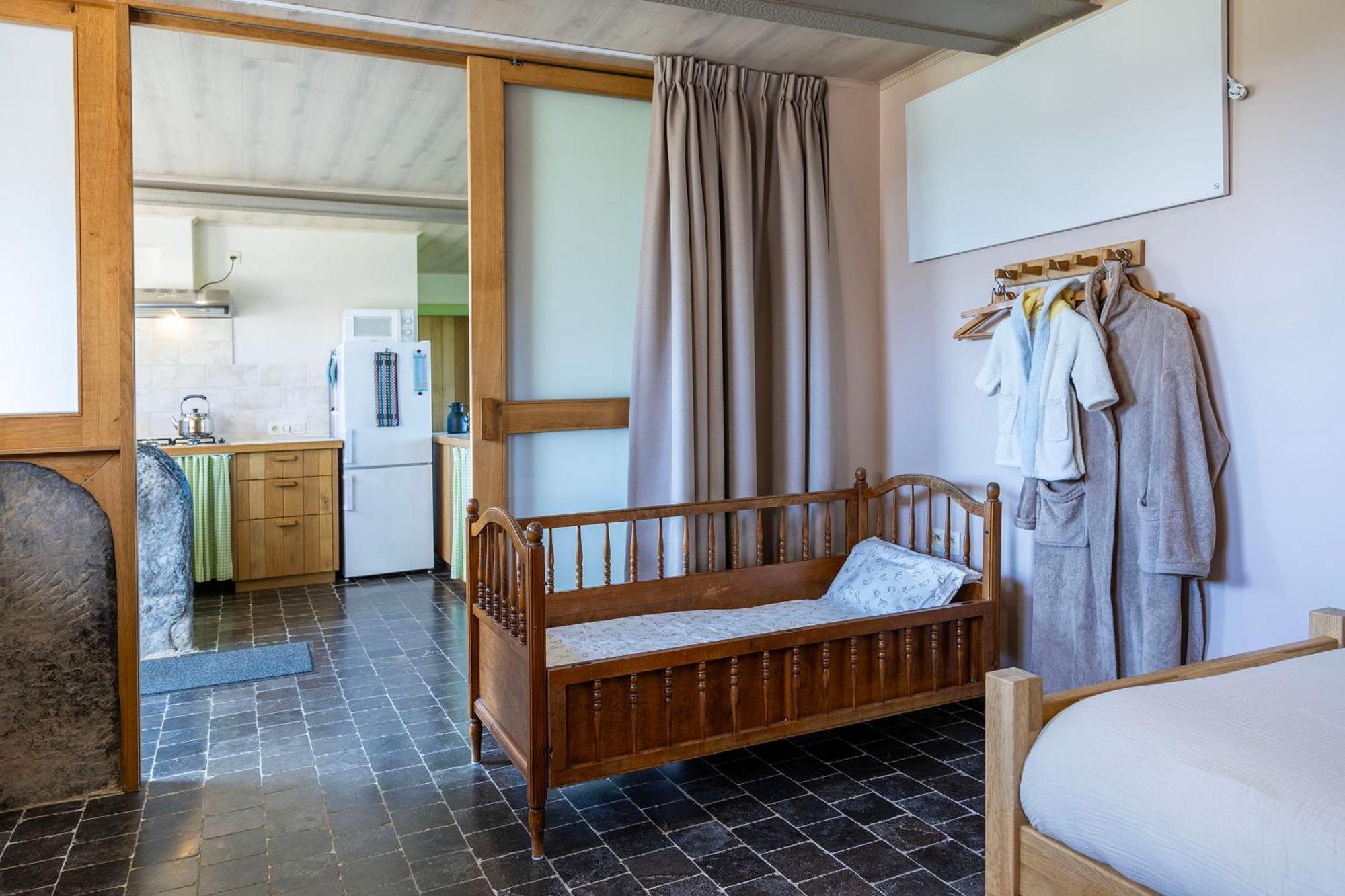 Holiday Home 't Hof der Witte Damen Veurne Zimmer foto