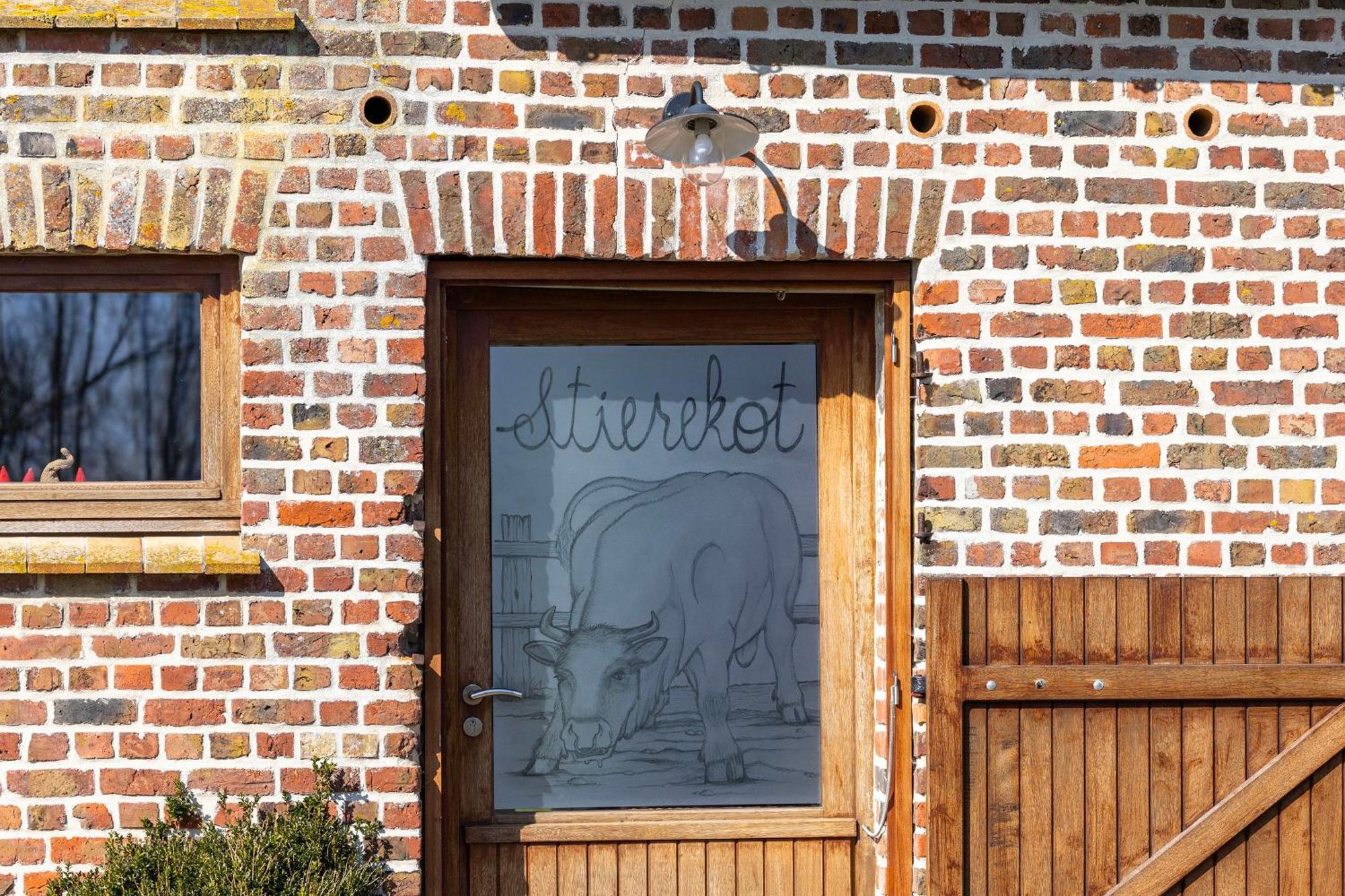 Holiday Home 't Hof der Witte Damen Veurne Zimmer foto
